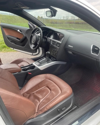 Audi A5 cena 25500 przebieg: 240000, rok produkcji 2012 z Nowogard małe 106